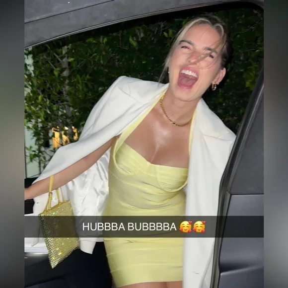 HOUSE OF CB ‘Maliha’ Halter Neck Underwire Minidress - Picture 6 of 12